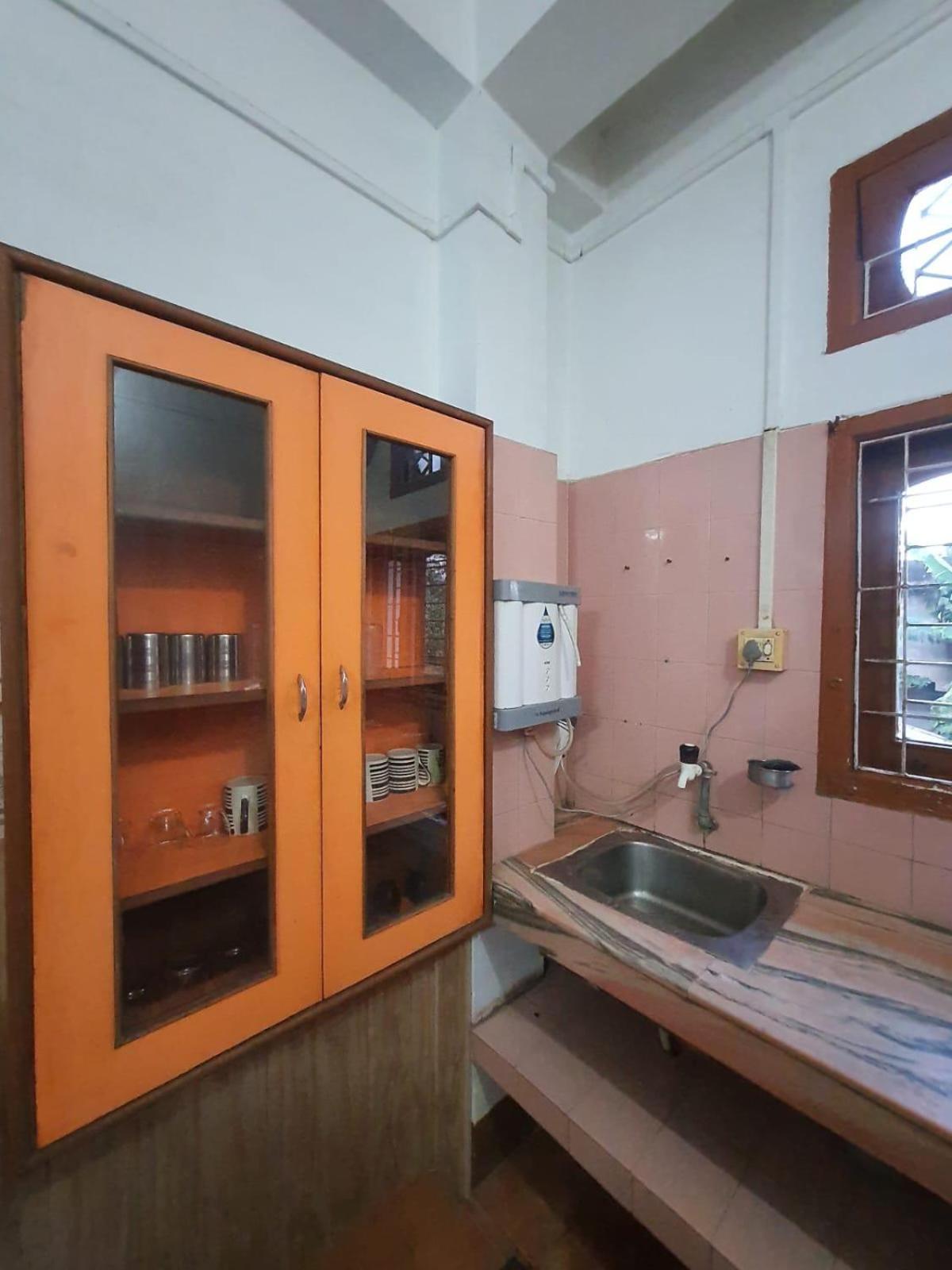 Amazing Homestay Ґувахаті Екстер'єр фото