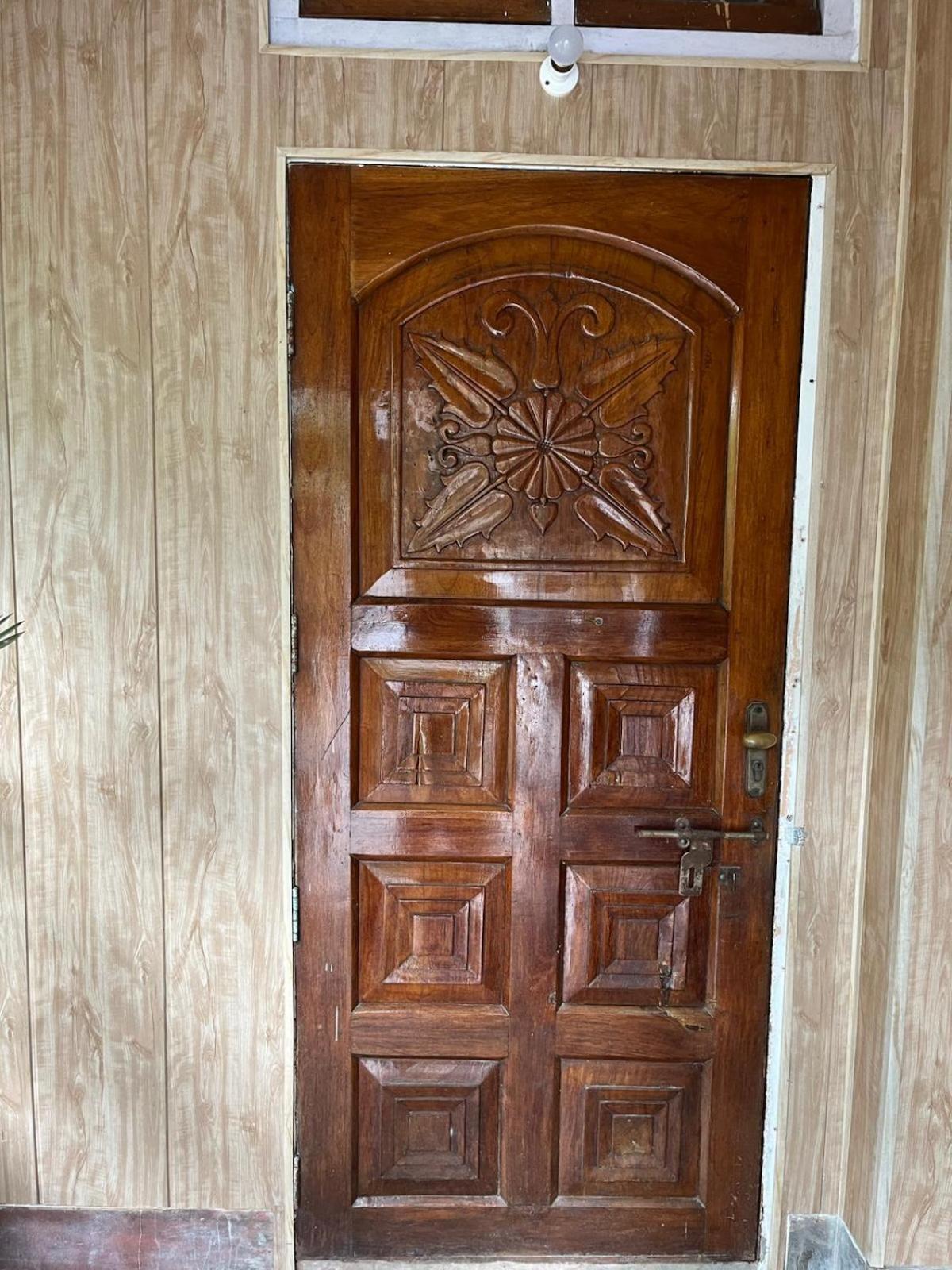 Amazing Homestay Ґувахаті Екстер'єр фото