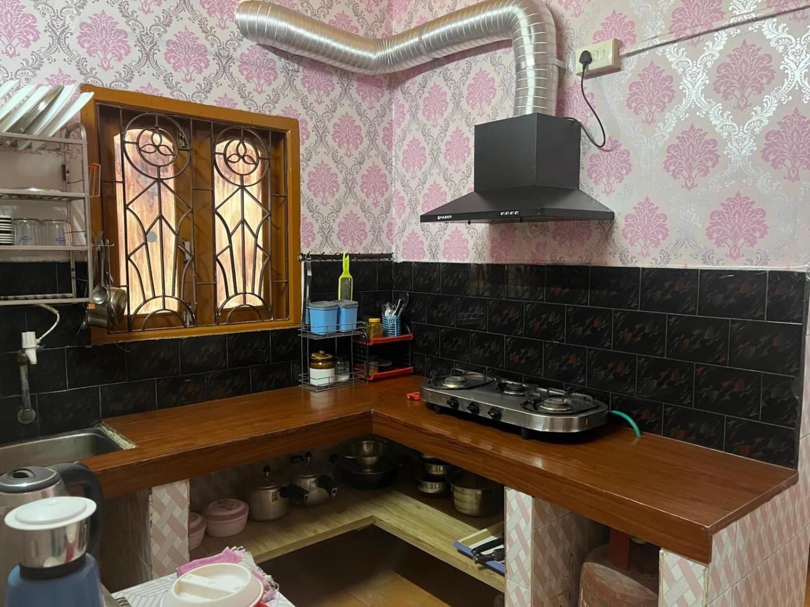 Amazing Homestay Ґувахаті Екстер'єр фото